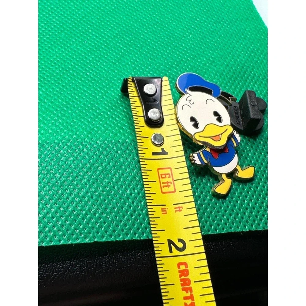 Donald Duck Bobblehead Cuties 2005 Disney Trading Pin Springy See photos.‎